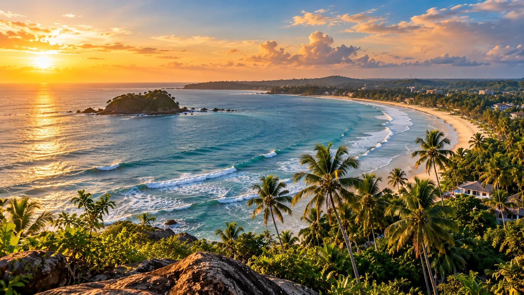 Una baia tropicale con palme e una piccola isola al tramonto